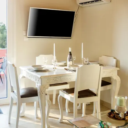 The Peaceful House Дом отдыха Kastellanoi (Parelioi, Corfu)