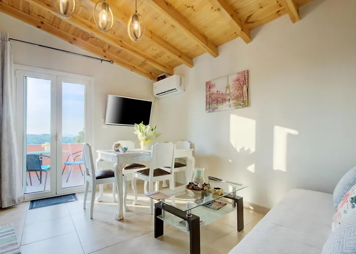 The Peaceful House Casa vacanze Kastellanoi (Parelioi, Corfu)
